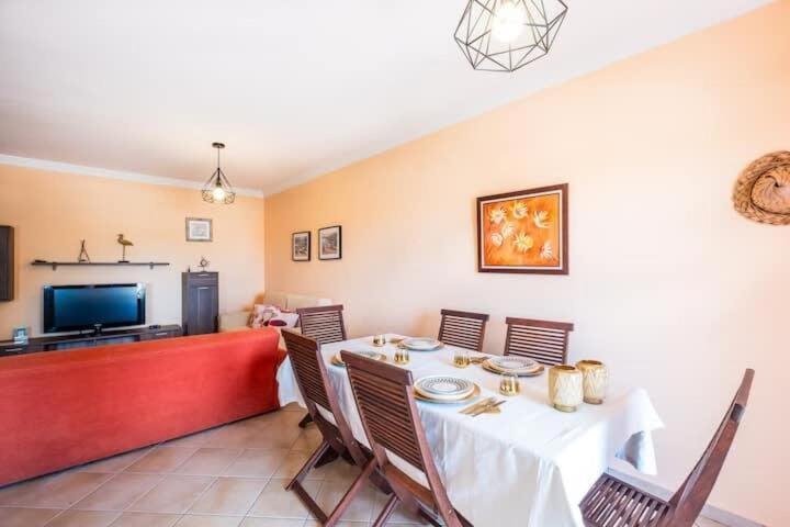 Apartment Alfarmar - Pool, Beach Only A Few Minutes Away Albufeira Bagian luar foto
