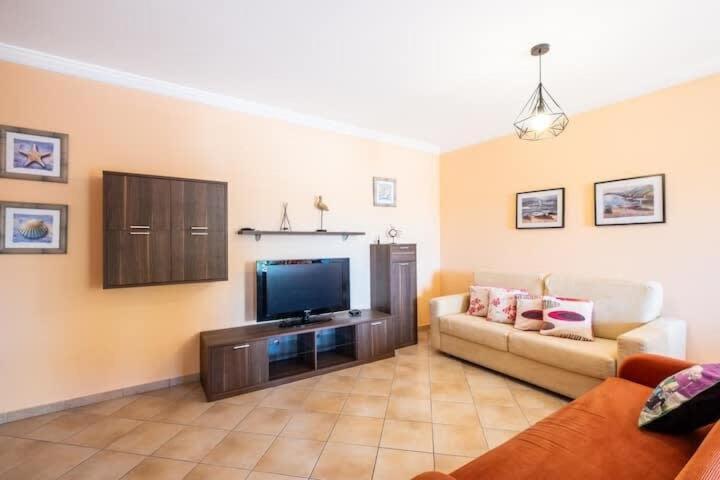 Apartment Alfarmar - Pool, Beach Only A Few Minutes Away Albufeira Bagian luar foto